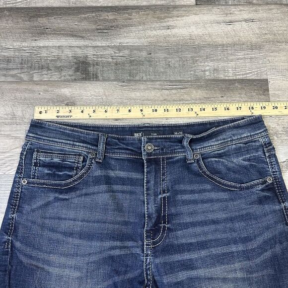 BKE Buckle Men's Size 36x32 Tyler Straight Dark Wash Blue Denim Jeans - Picture 8 of 9